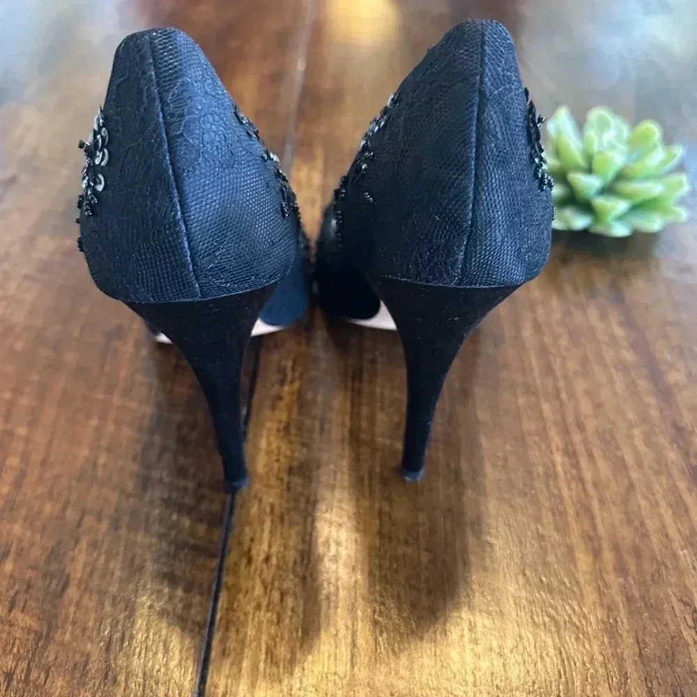 Badgley Mischka | Black Sanoma Beaded Lace Pumps - Picture 8 of 10